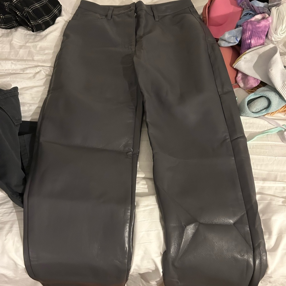 Aritzia charcoal wilfred leather pants high waiste